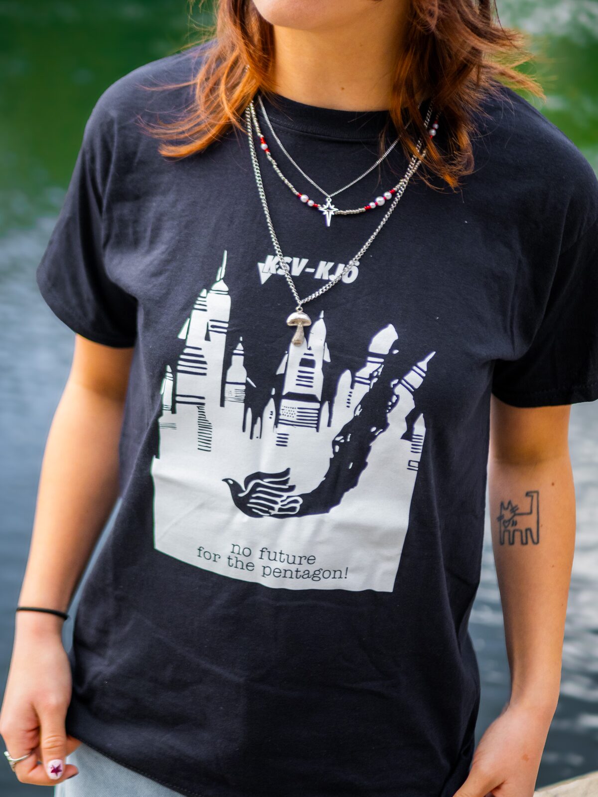 "No Future For The Pentagon" T-Shirt – Ansicht 3